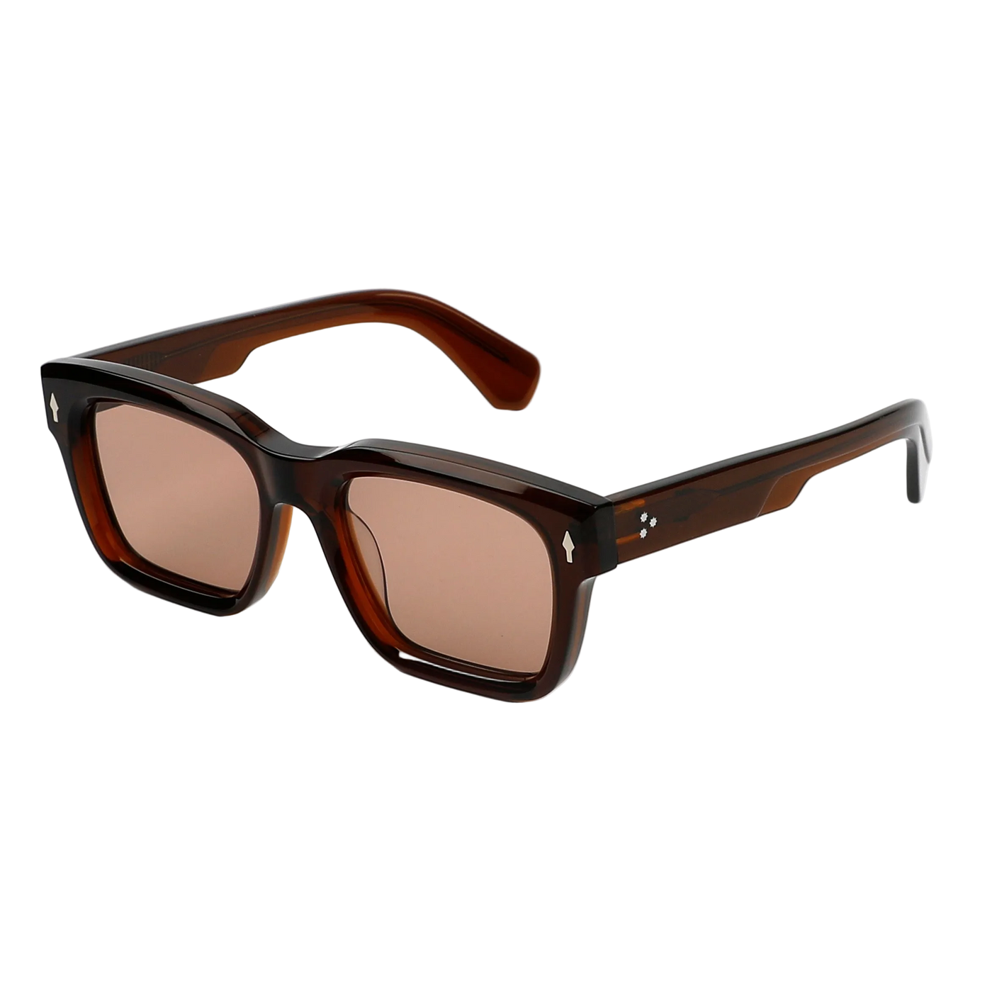 Larper hands brown